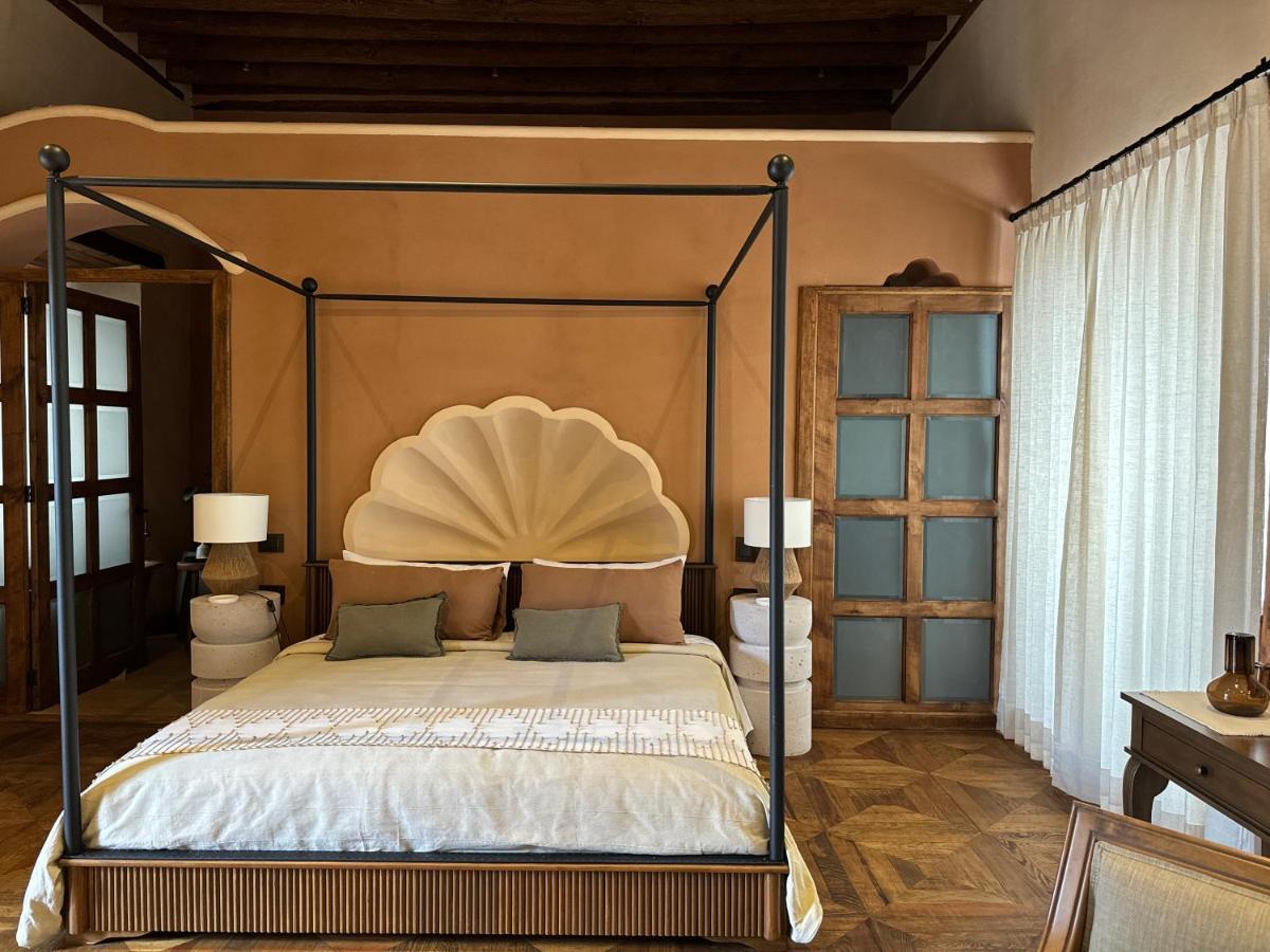 Hotel Ibarra 14 Пацкуаро Экстерьер фото